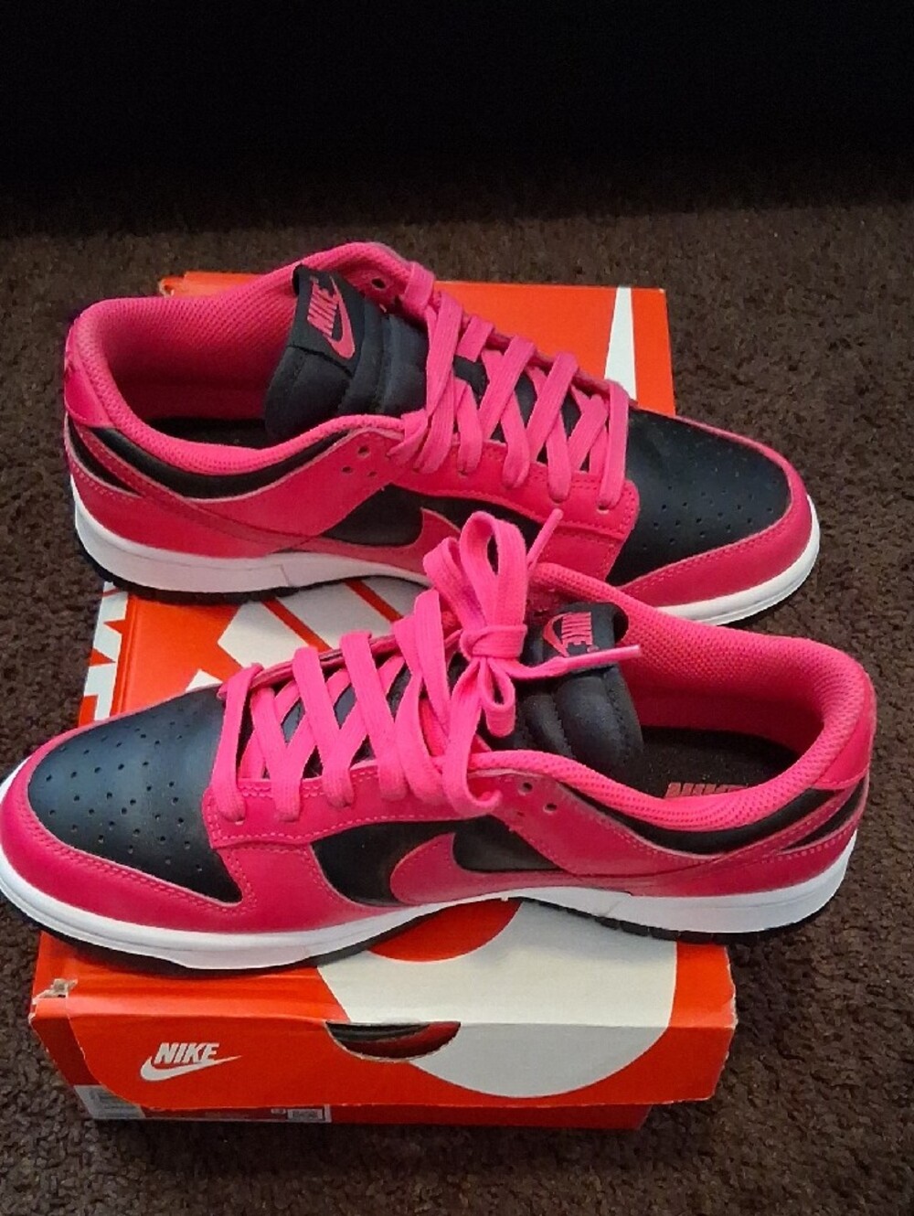 Pink And Black Nike Dunks. - Picture 3 of 4
